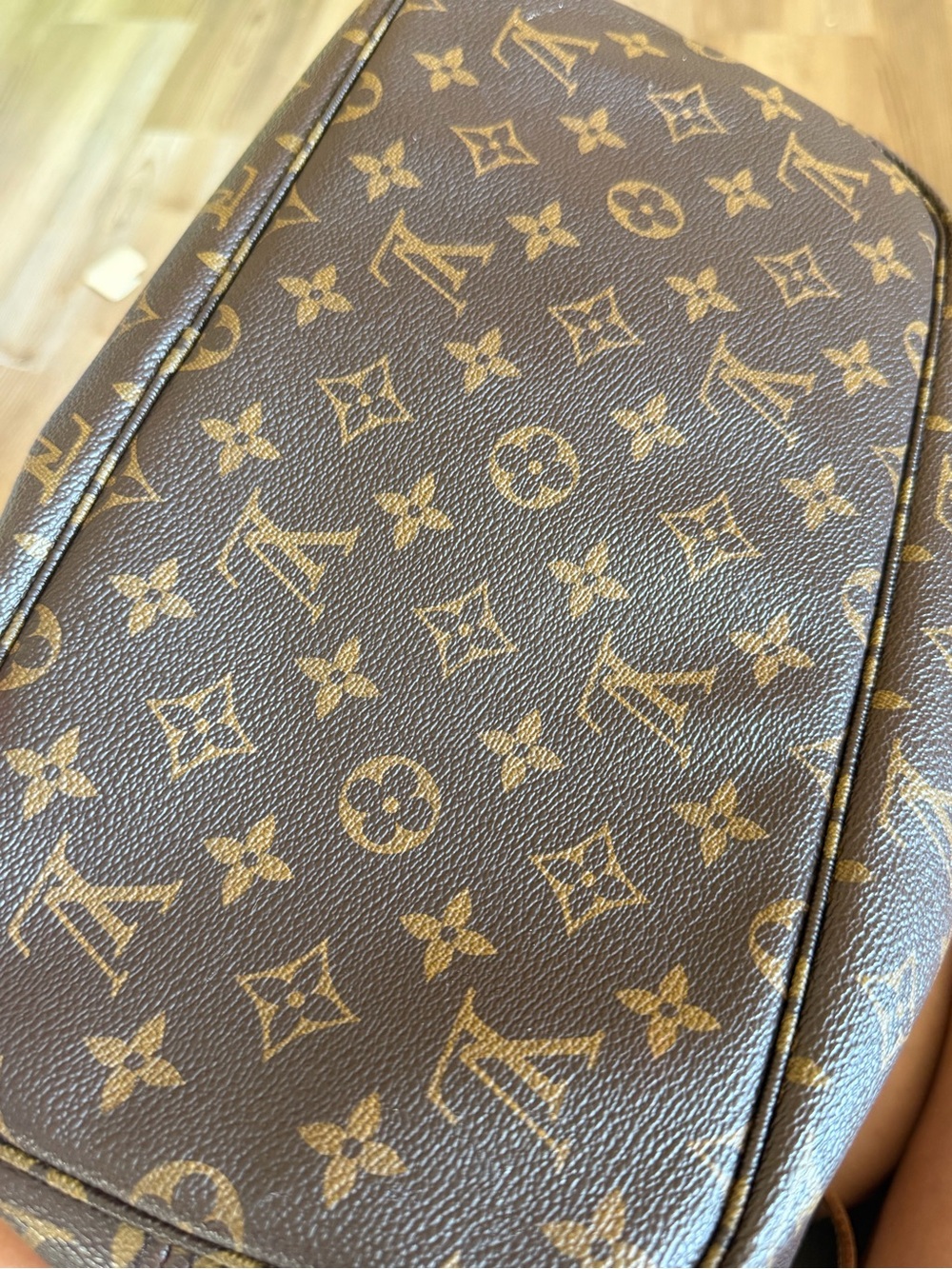 Louis Vuitton Monogram Neverfull Tote - Brown with Pink-Striped Interior - Picture 11 of 15